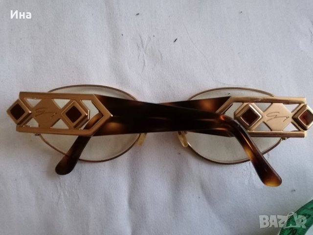 Маркови рамки за очила