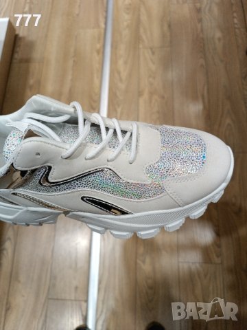 маратонки , снимка 2 - Маратонки - 43591985