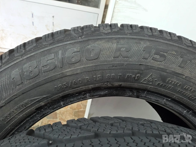 2бр зимни гуми 185/60/15 SEMPERIT L04963 , снимка 4 - Гуми и джанти - 53517357