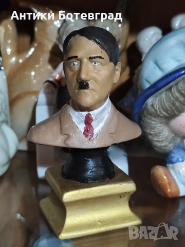 Порцеланов бюст ръчно рисуван 