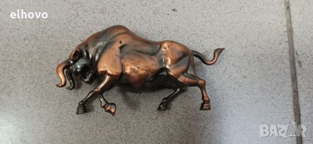 Метална запалка с форма на бик, снимка 4 - Антикварни и старинни предмети - 32614595