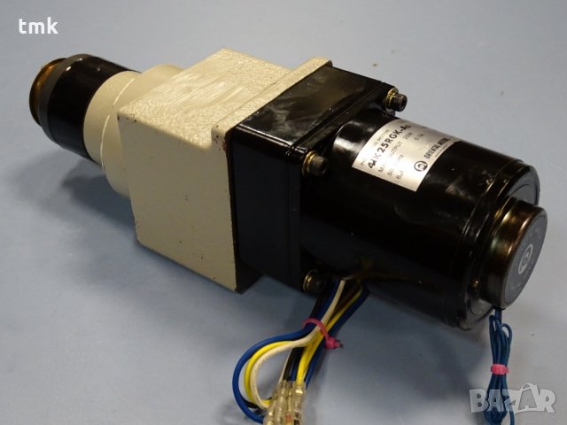 Мотор-редуктор Oriental Motor 4GK-18K, снимка 2 - Електродвигатели - 32762395
