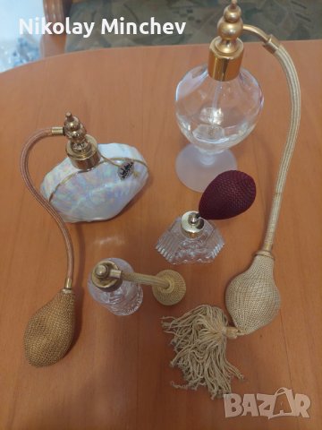 Стари шишенца за парфюми , снимка 2 - Антикварни и старинни предмети - 43084834
