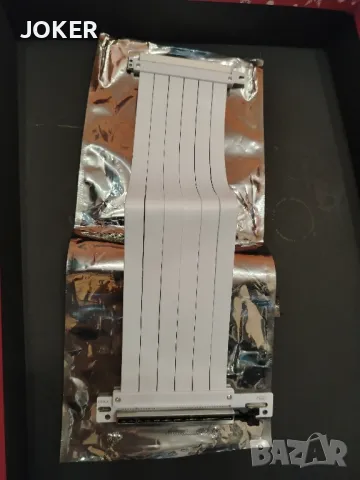 Cable PCIe 4.0 x16 кабел удължител, бял 35cm , снимка 5 - Кабели и адаптери - 47777474