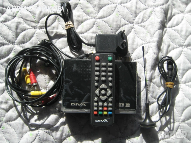 Продавам цифров декодер DIVA HD-1405B