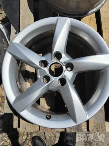 Оригинални алуминиеви джанти за ауди 16