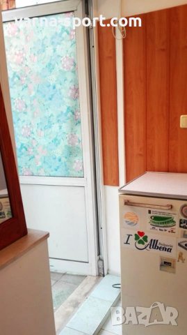 Нощувка, топ център Варна, 30 лв легло на вечер, снимка 6 - Стаи под наем - 37193758