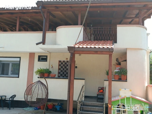 Продава се къща с гараж , снимка 5 - Къщи - 50949796