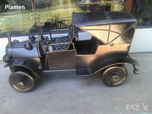 Модел на метална стара кола, снимка 1 - Коли, камиони, мотори, писти - 37234588