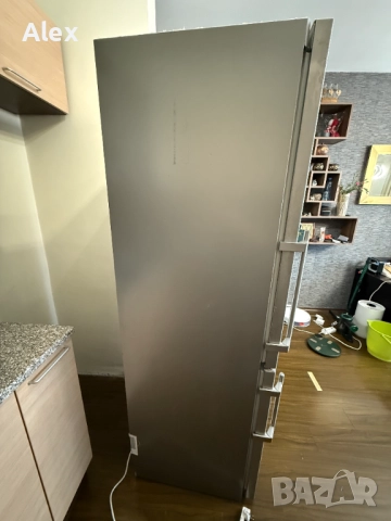 Хладилник с фризер Liebherr Cuesf 3503 за части или ремонт, снимка 8 - Хладилници - 52020961