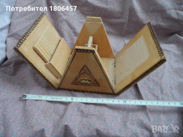 стара дървена пирографирана кутия - табакерта, снимка 3 - Антикварни и старинни предмети - 32842738