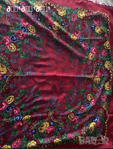 Традиционен руски вълнен шал нов с етикет , снимка 2 - Шалове - 52422839