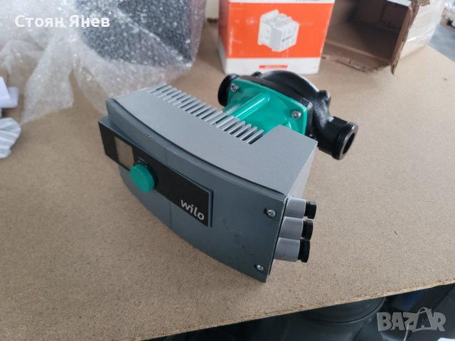  Циркурационна помпа Wilo Stratos 25/1-12