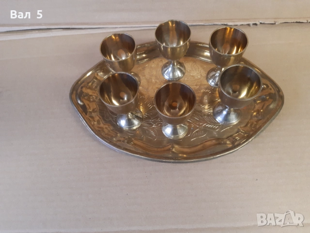 Стар красив бронзов сервиз за ликьор , ракия и други, снимка 3 - Антикварни и старинни предмети - 52415470