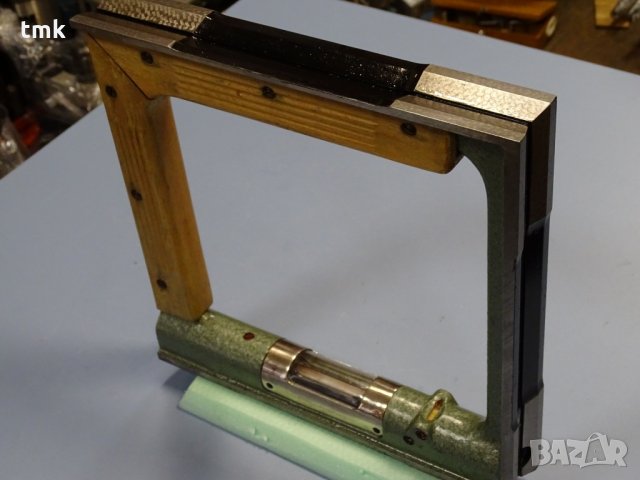 Нивелир машинен KINEX 300x300 mm, снимка 3 - Измервателни инструменти - 32779593