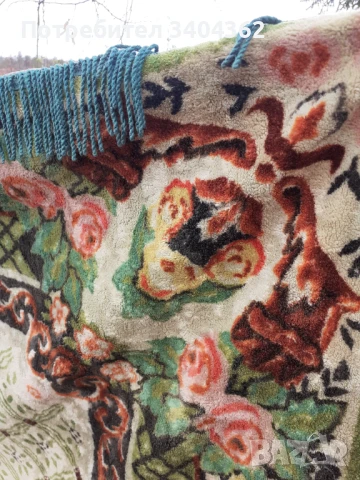 Стара плюшена плюшена покривка за маса с ресни, снимка 3 - Антикварни и старинни предмети - 50918217