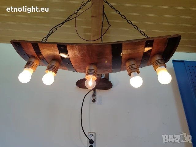 Полилеи от автентични реставрирани дъбови бъчви с ръчно изработени дървени чашки , снимка 3 - Полилеи - 50874496