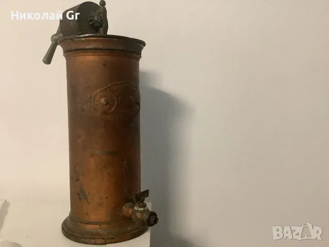 Промивно устройство медицински производство Франция 19 век височина 28 см  метал порцелан