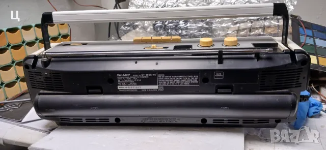Ретро радиокасетофон SHARP QT-250A(W), снимка 3 - Радиокасетофони, транзистори - 50301489