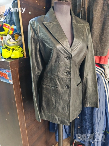 Дамско кожено сако, яке Hennes 38 номер, снимка 4 - Сака - 51934928