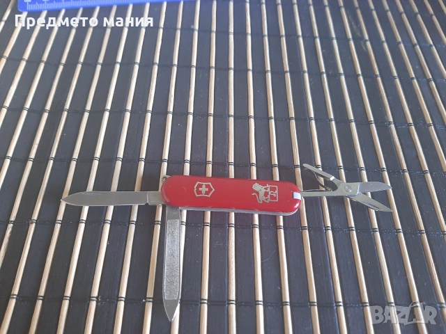 Колекционерско джобно Victorinox викторинокс зодиак