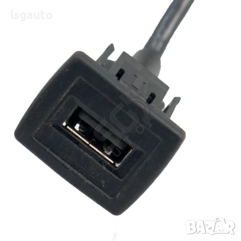 USB вход Mercedes-Benz C-Class 204 (W/S/C) 2007-2014 ID: 151582