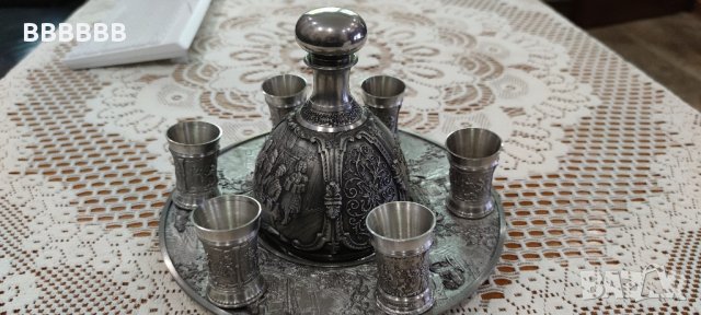 Уникален Колекционерски Сервиз за ликьор , греена ракия , снимка 4 - Антикварни и старинни предмети - 43153098
