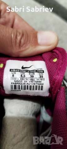 Нови дамски маратонки Nike , снимка 2 - Маратонки - 53290888