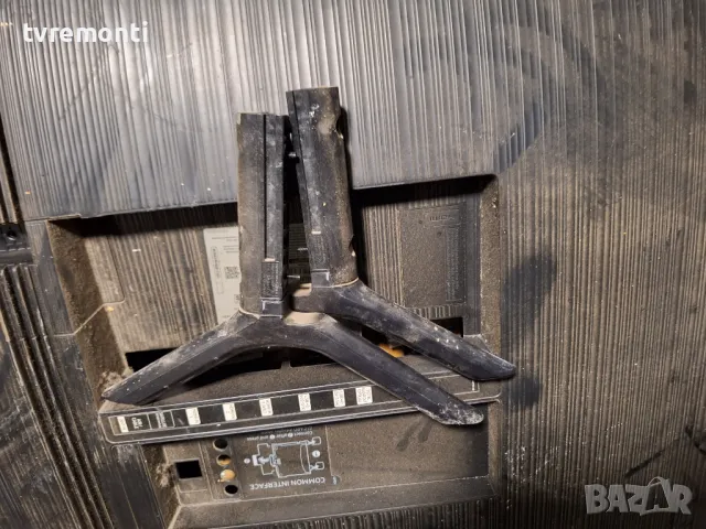 оригинална стойка за телевизор SAMSUNG модел UE55RU7372U