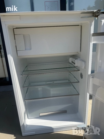 Малък хладилник Сименс за пълно вграждане, снимка 4 - Хладилници - 51590152