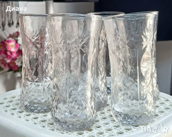Гравирани стъклени чаши-осем броя, снимка 2 - Чаши - 43594444