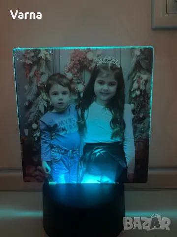Гравирана снимка върху LED лампа, снимка 1