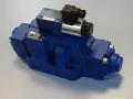 Хидравличен разпределител Rexroth 4WE6D62/EG24N9K4 Rexroth H-4WEH25C67 control valve, снимка 4