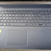  Геймърски Acer 17"/8GB/500SSD/NVidiaMX150, снимка 3 - Лаптопи за работа - 44899532