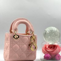 ✨Christian Dior дамски чанти мини / 3 цвята✨, снимка 4 - Чанти - 43505240