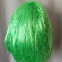  Неоново зелена перука с бретон , снимка 5 - Аксесоари за коса - 37225069