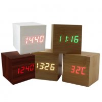 Стилен дървен Часовник под формата на куб/Термометър/Аларма/Дата, снимка 1 - Други - 32289702