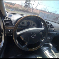 Mercedes w211 240 v6 177HP НА ЧАСТИ , снимка 10 - Автомобили и джипове - 36462044