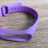 Каишка за Xiaomi MI Band 4 силикон, снимка 2 - Смарт гривни - 28395866