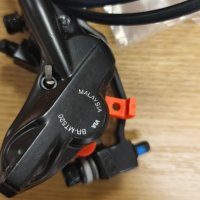 4-бутални комплект спирачки Shimano BL-MT501/BR-MT520 , снимка 4 - Части за велосипеди - 43855677