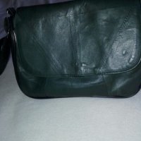 Малка дамска чанта плюс подарък малка чанта, снимка 1 - Чанти - 27229840