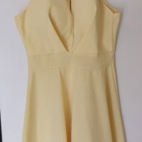 Къса жълта рокля , снимка 1 - Рокли - 43077426