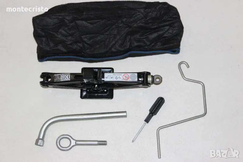 Авариен комплект крик Fiat Punto II III 1999-2003г.) ключ за гуми / кука за теглене, снимка 1