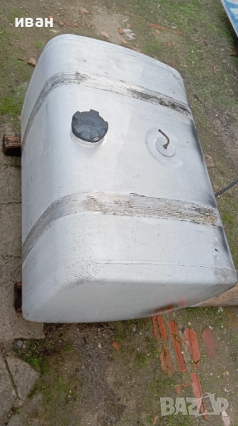 Резервоари от Ивеко и Мерцедес , снимка 1