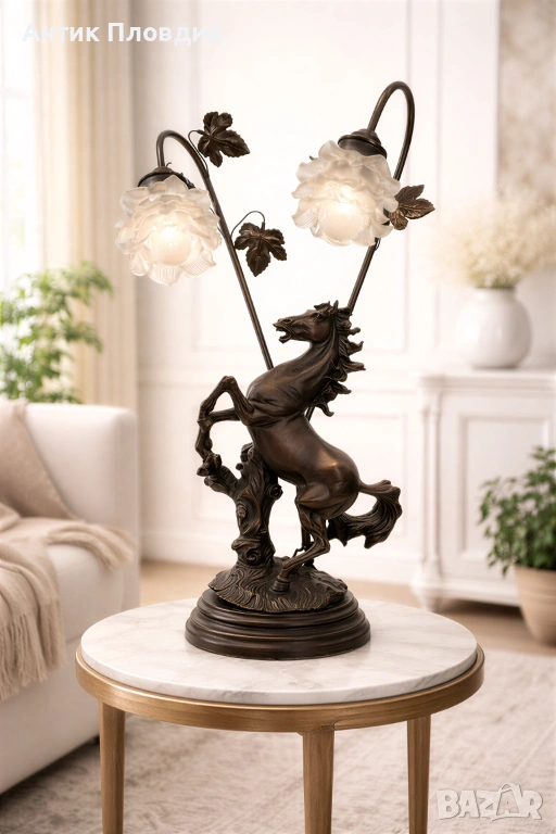 Декоративна настолна лампа с фигура на кон, снимка 1