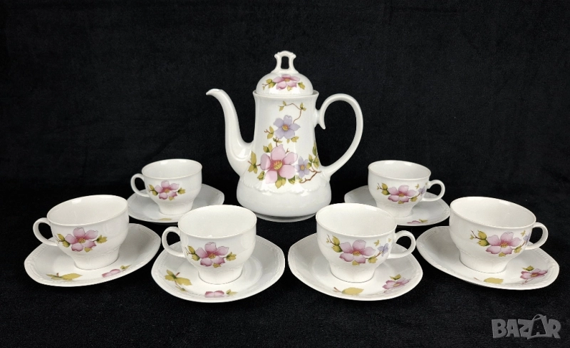 Mitterteich - Порцеланов сервиз, с нежни пастелни цветя и елегантен силует, снимка 1