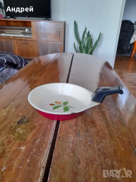 Стар емайлиран омлетен тиган,тиганче #14, снимка 1