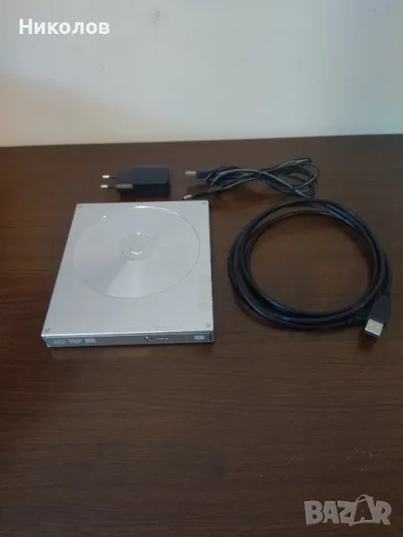 Продавам външно оптично устройство(външна записвачка), снимка 1