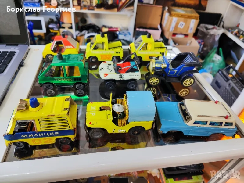 Лот стари играчки ламаринени колички, снимка 1