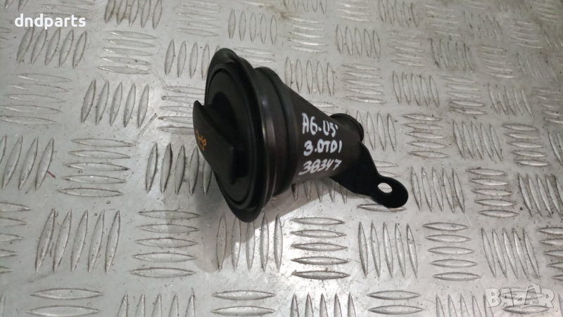 Капачка-фуния масло Audi A6 4F 3.0TDI 224hp 2005г.	, снимка 1